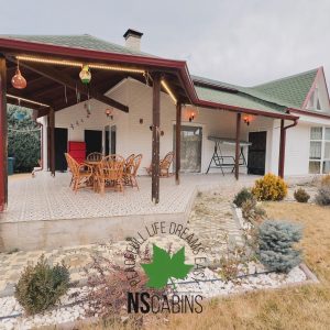 1BD8EBE8-5AD7-4642-B903-6387F089833F